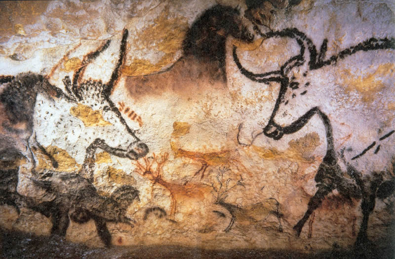 Lascaux cave painting of bulls